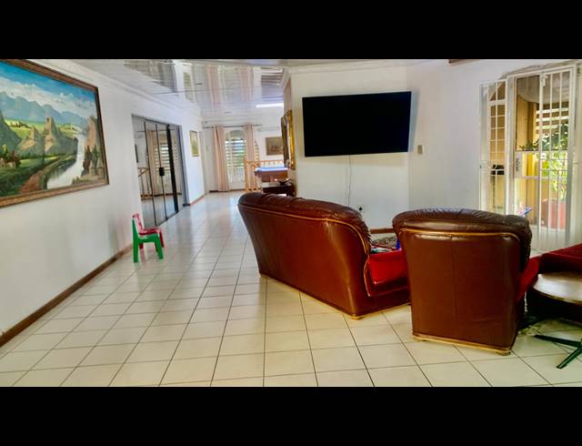 4 BEDROOM HOUSE FOR SALE IN BASSONIA